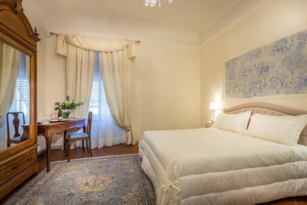 Dimora Bandinelli Bed & Breakfast Флоренция Екстериор снимка